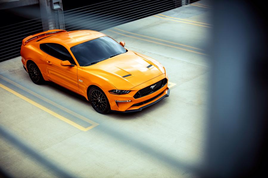  Ford Mustang GT Fastback 2017 года  (NA) (фото 37 из 40)